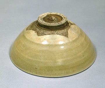 表千家不審菴：珠光青磁茶碗（出光美術館所蔵）